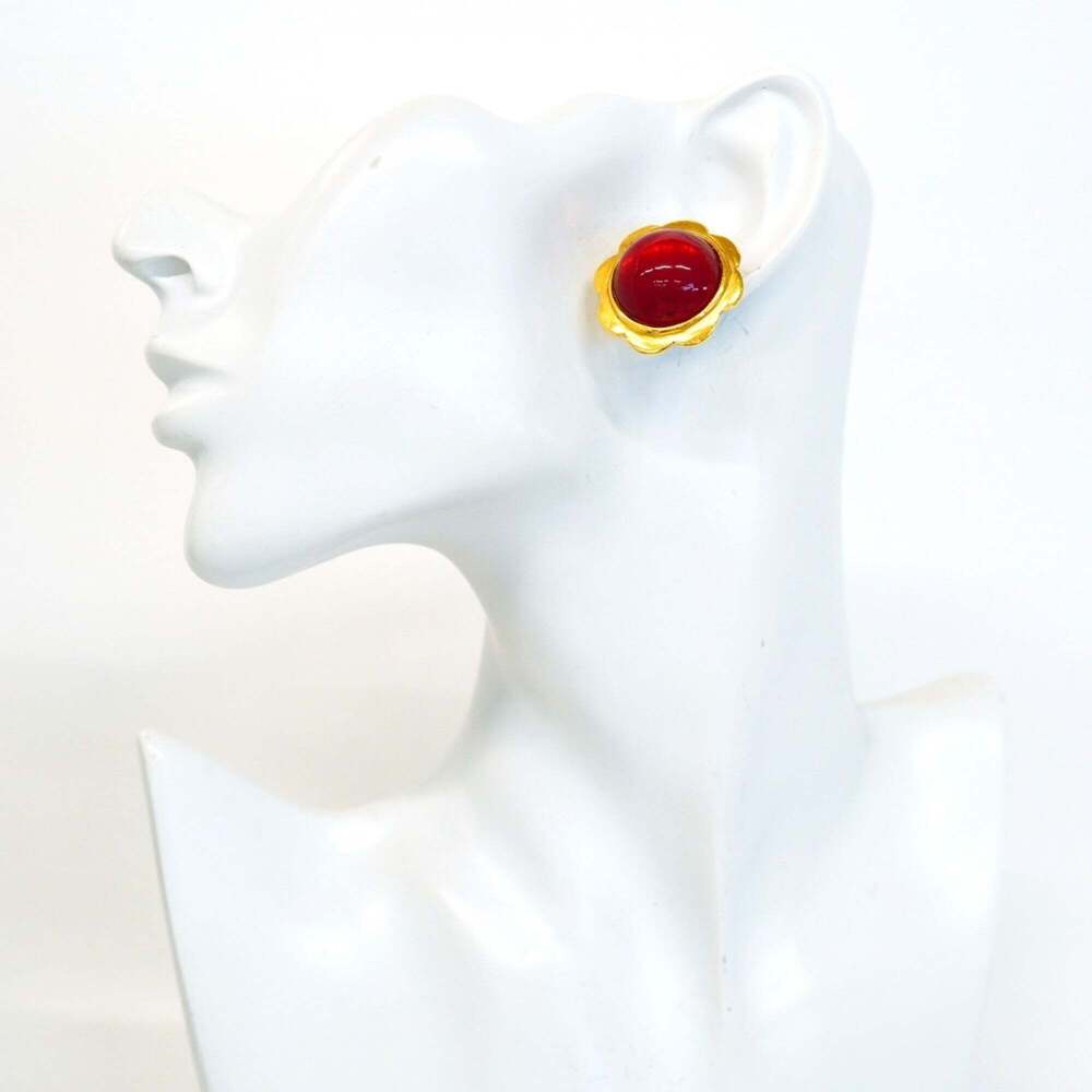 CHANEL Red Earrings - Picture 5 of 7